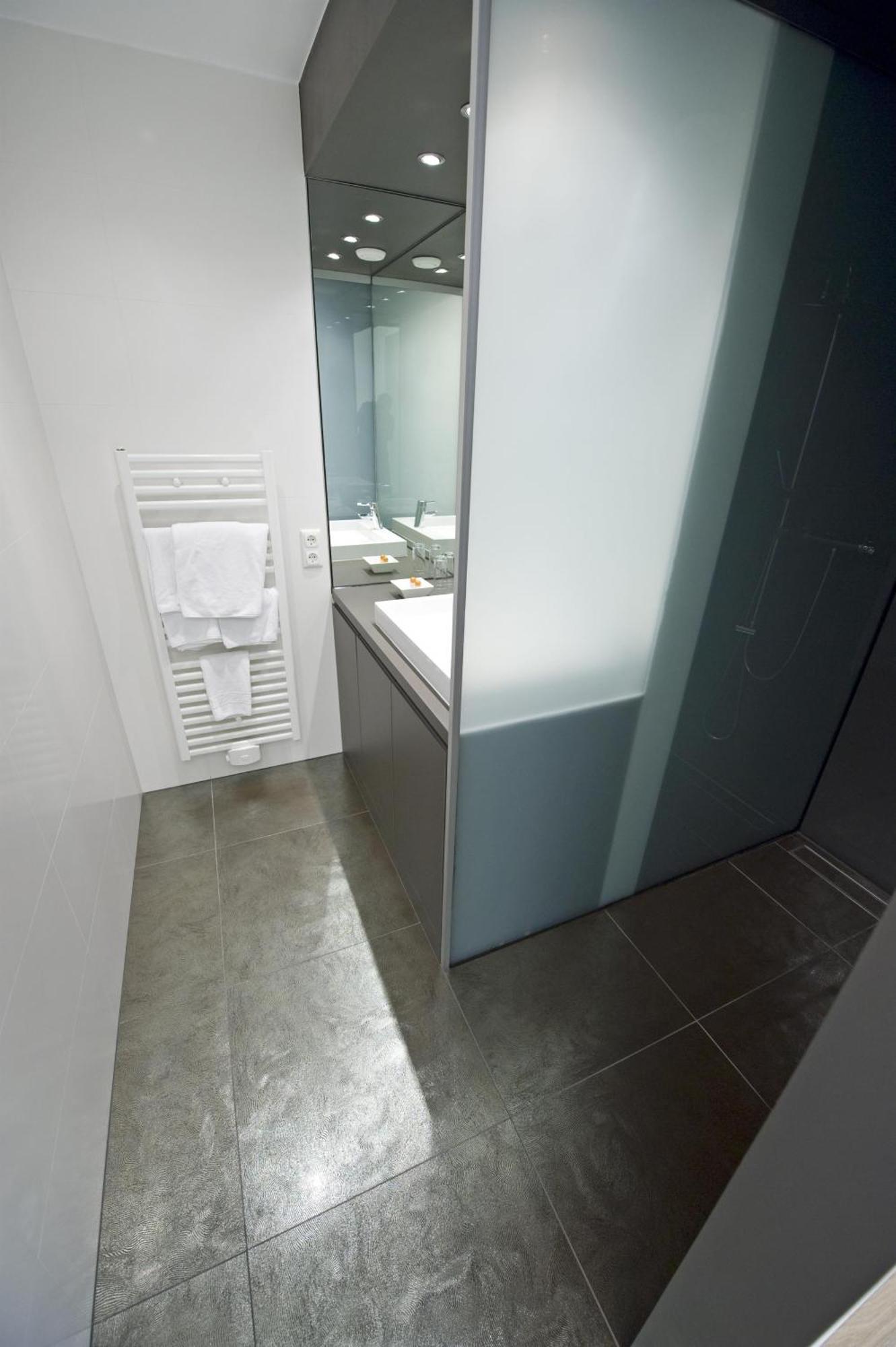 Appartement-Hotel Gh Zum Goldenen Schiff เอนส์ ภายนอก รูปภาพ