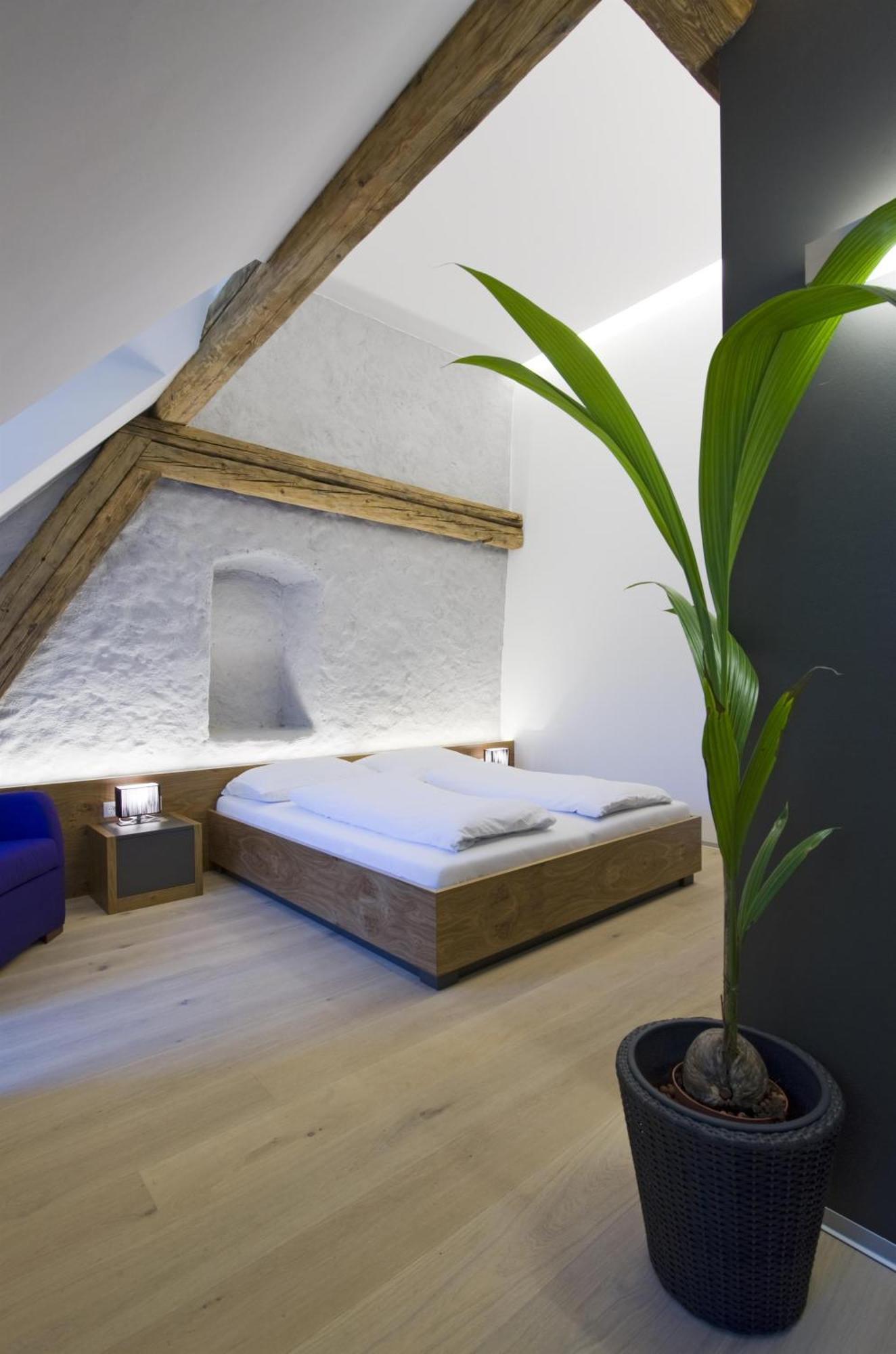 Appartement-Hotel Gh Zum Goldenen Schiff เอนส์ ภายนอก รูปภาพ