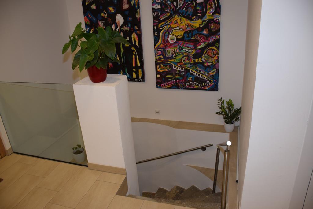 Appartement-Hotel Gh Zum Goldenen Schiff เอนส์ ภายนอก รูปภาพ